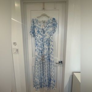 NWT House of Harlow 1960 Blue and White Floral Maxi dress